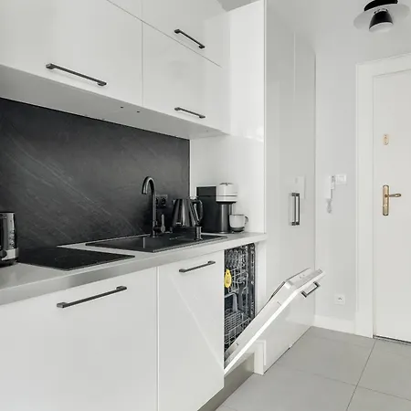 Kwiatowa Modern In The Center Of By Renters * Poznań