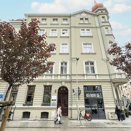 Kwiatowa Modern In The Center Of By Renters Apartment Poznan