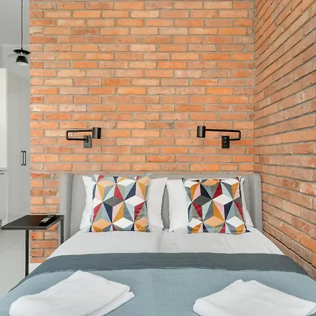 Kwiatowa Modern In The Center Of By Renters Lejlighed